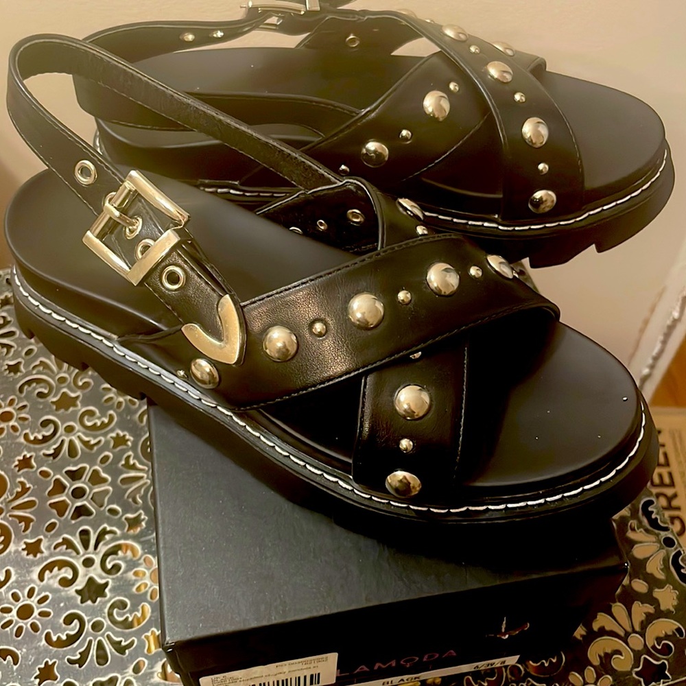 Women’s chunky sandals - Picture 1 of 4